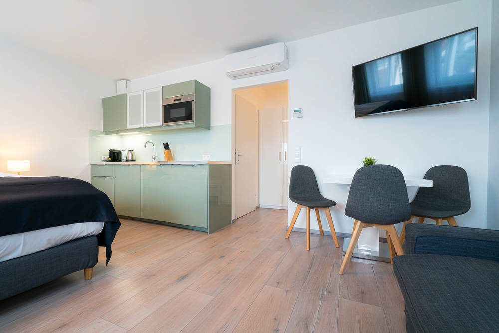 Thumb - Luminous micro apartment with great view in prime location num - 13