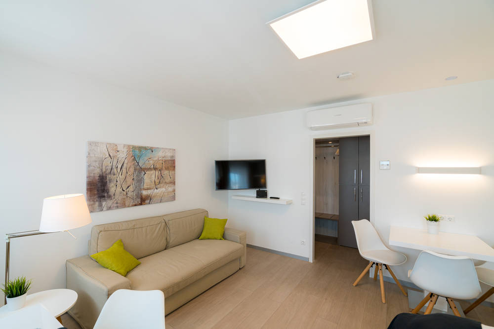 Thumb - Micro apartment with air conditioning in convenient location near City Airport Train num - 19