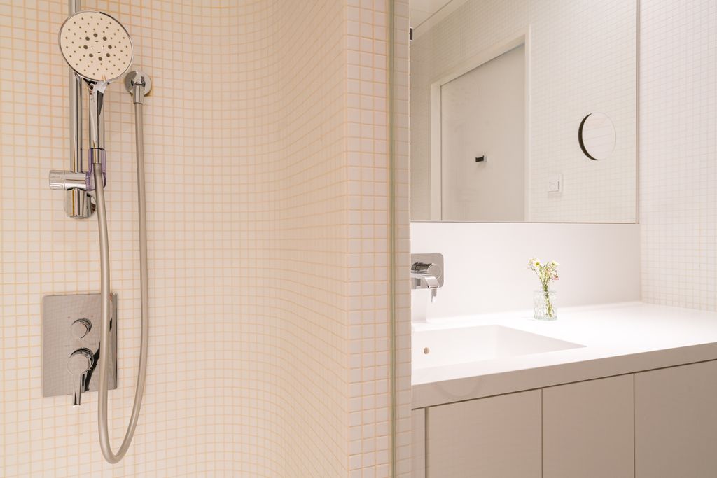 Thumb - Your tiny retreat in Vienna - bright space miracle on Triester Straße close to public transport num - 29