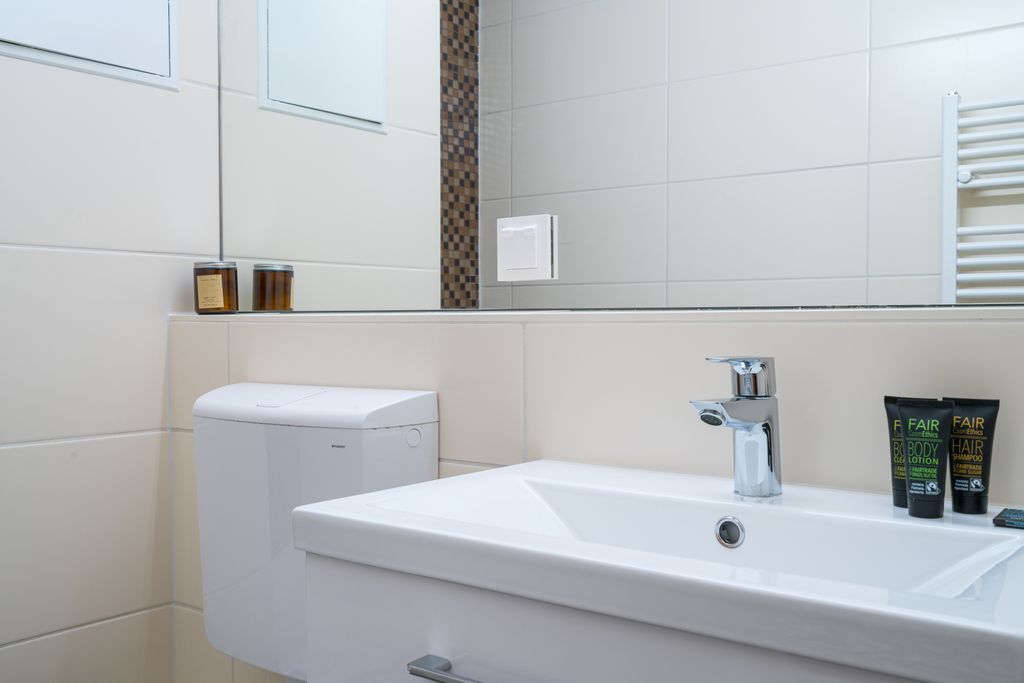 Thumb - Stylish Furnished Studio in Vienna's 3rd District – 7th Floor with Rain Shower & AC num - 19