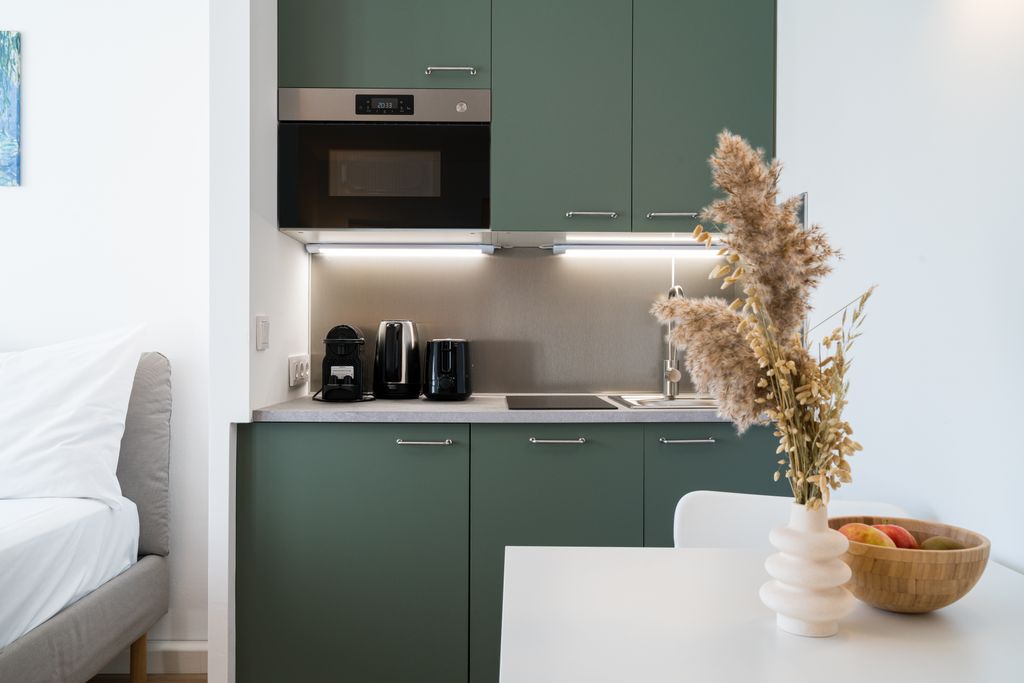 Thumb - Stylish Furnished Studio in Vienna's 3rd District – 7th Floor with Rain Shower & AC num - 2