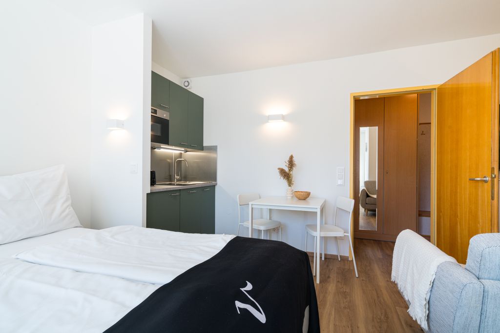 Thumb - Stylish Furnished Studio in Vienna's 3rd District – 7th Floor with Rain Shower & AC num - 12