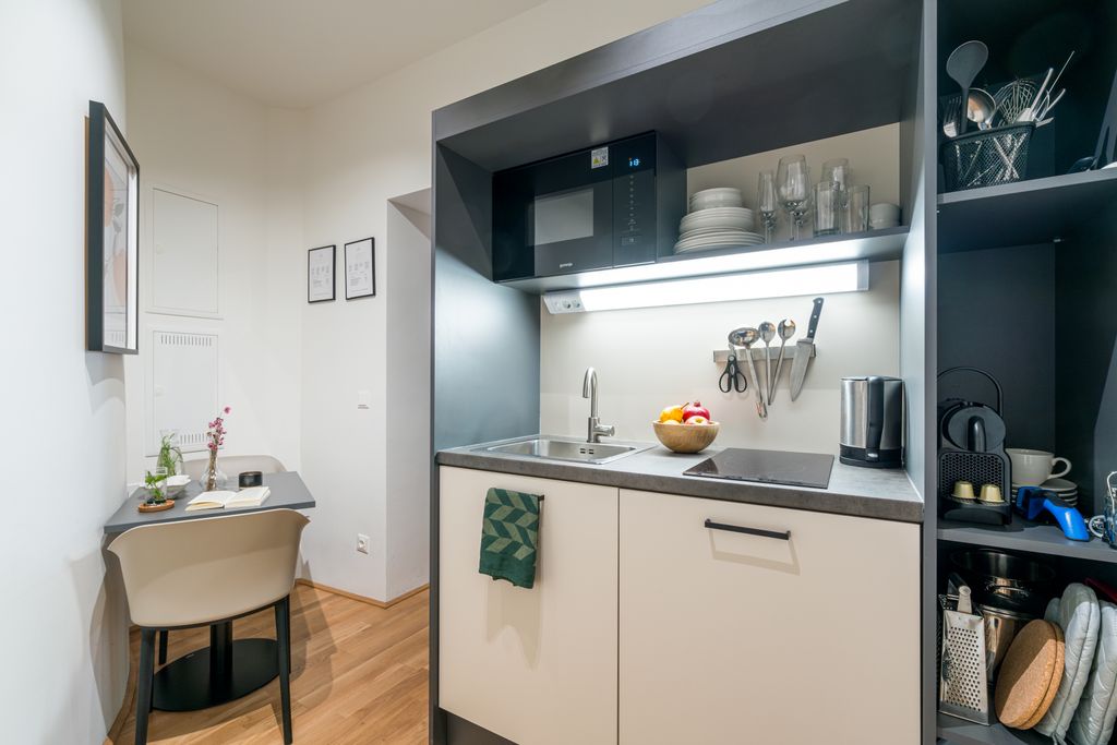 Thumb - New: Stylish and Fully Furnished Micro Apartment in Vienna with Heigh Ceilings
