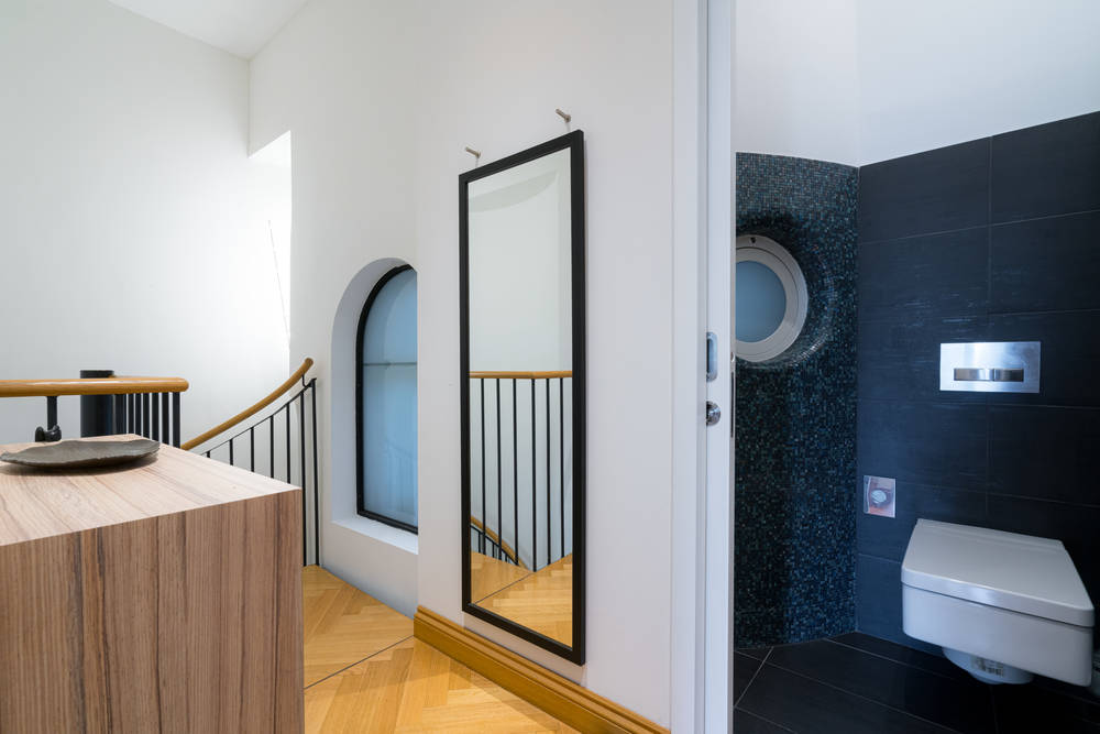 Thumb - Beaming maisonette with aircon close to town hall num - 11