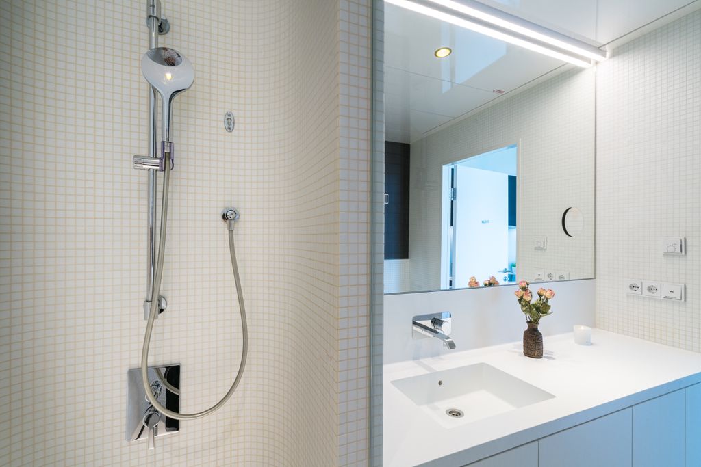 Thumb - Sky-High Serenity: Your Design Apartment in Vienna's Iconic Philips House num - 20