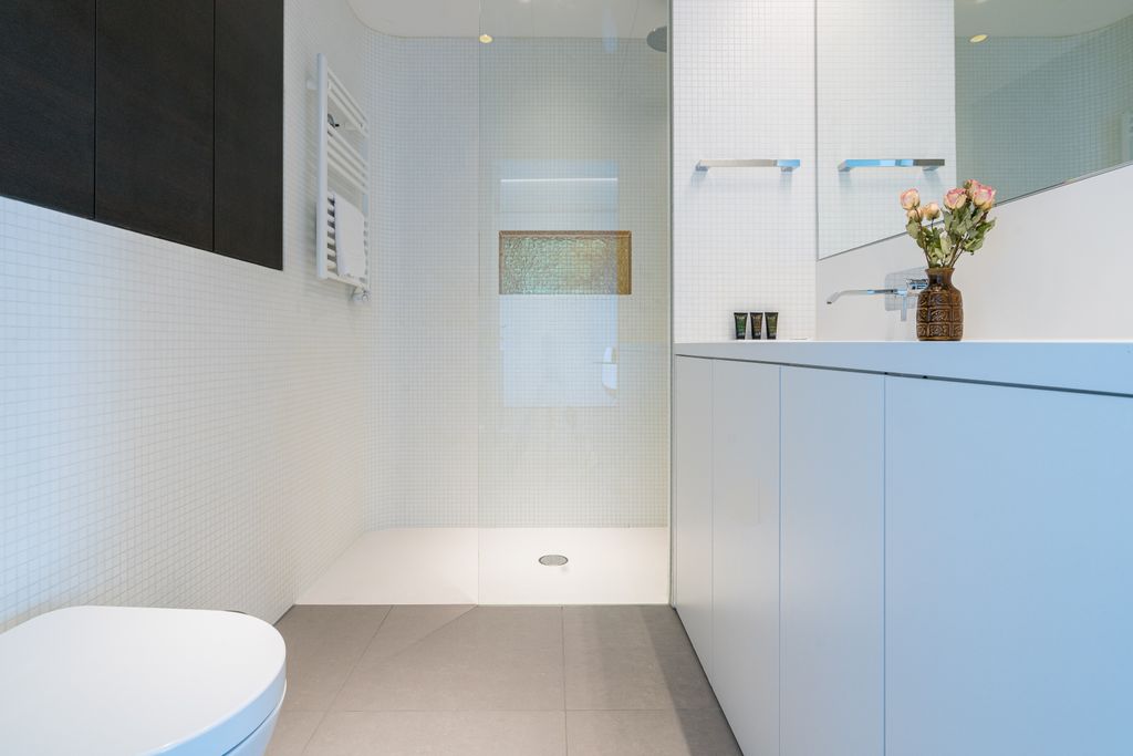 Thumb - Sky-High Serenity: Your Design Apartment in Vienna's Iconic Philips House num - 18