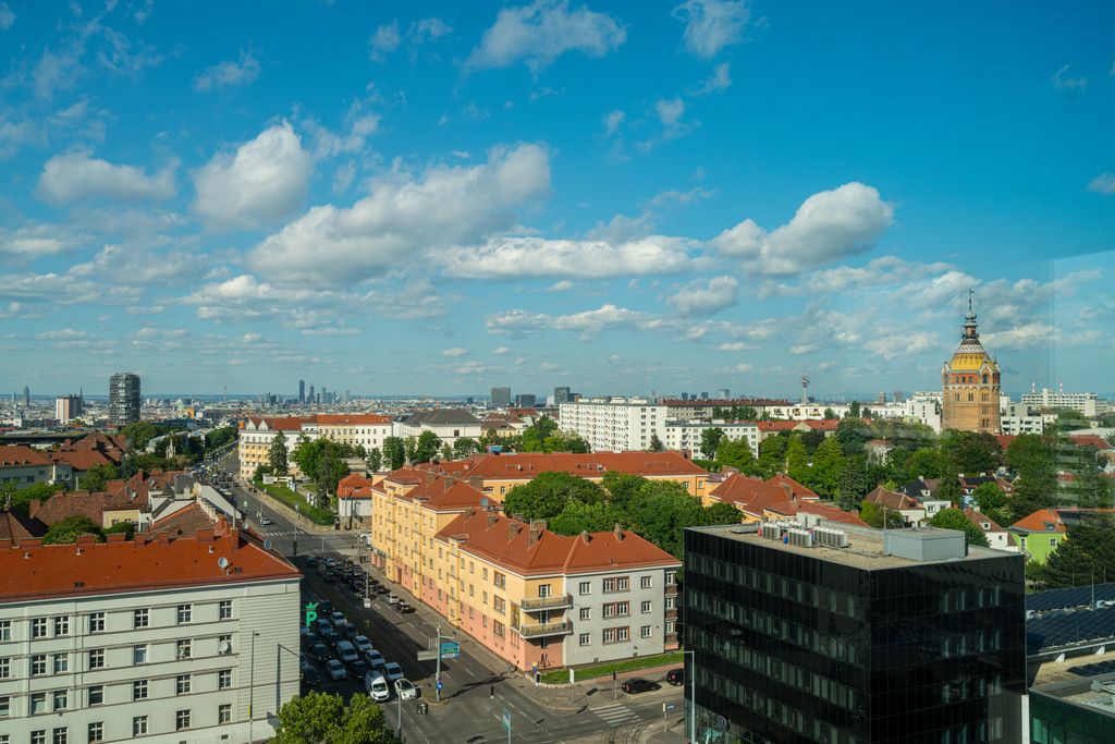 Thumb - Living with a View: Charming Accommodation on the 10th Floor of Philips Haus Vienna num - 7