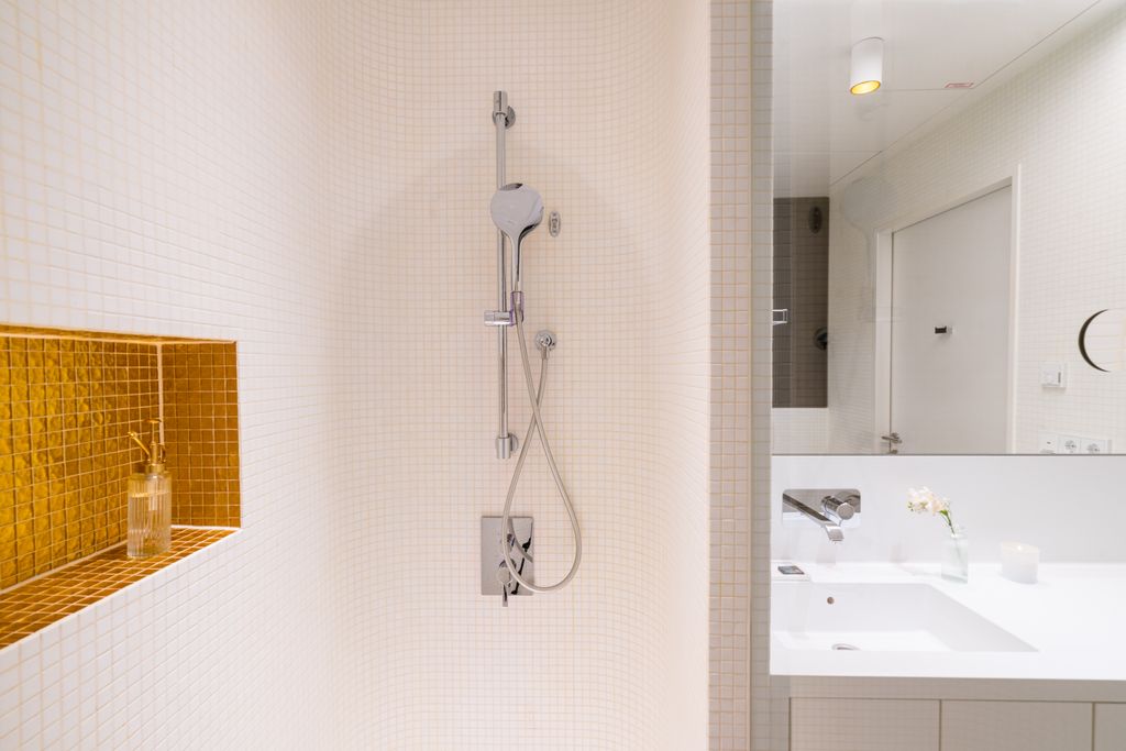 Thumb - Living with a View: Charming Accommodation on the 10th Floor of Philips Haus Vienna num - 31