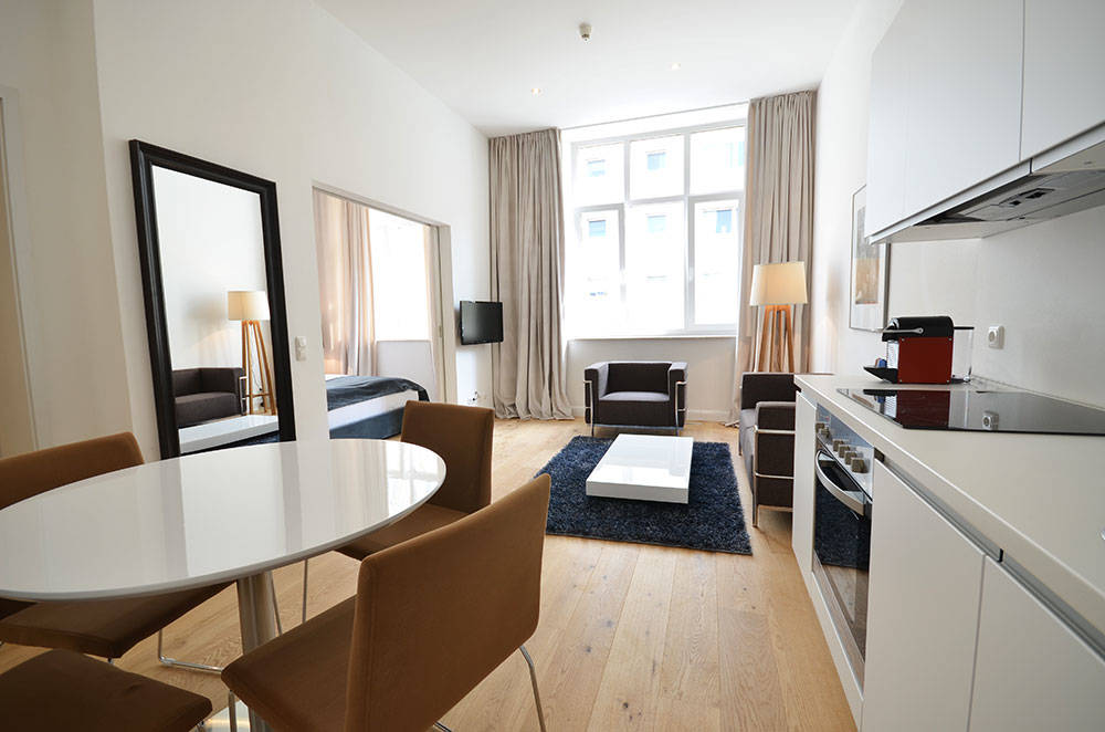 Thumb - Stylish and completely furnished 35 sqm serviced apartment in Frankfurt near White Tower