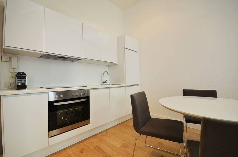 Thumb - Exclusively furnished serviced apartment for your temporary stay for up to 2 persons in Frankfurt near Stadtwald num - 2