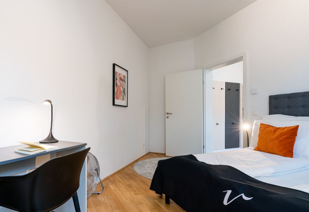Thumb - Versatile Viennese Altbau Apartment nearby the Vienna Exhibition Center with Space for Four num - 9