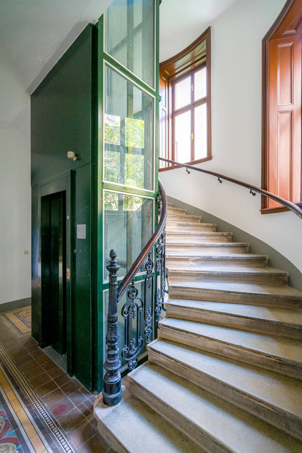 Thumb - 2-bedroom apartment in a lovely historic building nearby the famous Rochusmarkt num - 20