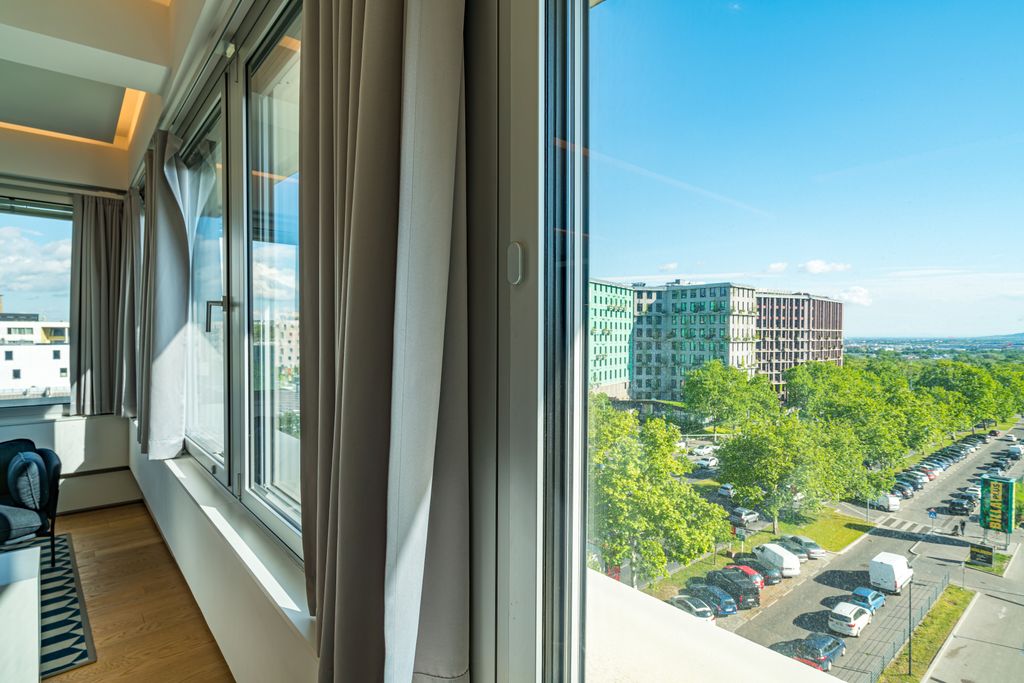 Thumb - Viennese retreat measuring 46m² in the historic Philips Haus right next to the Wienerberg recreation area num - 10