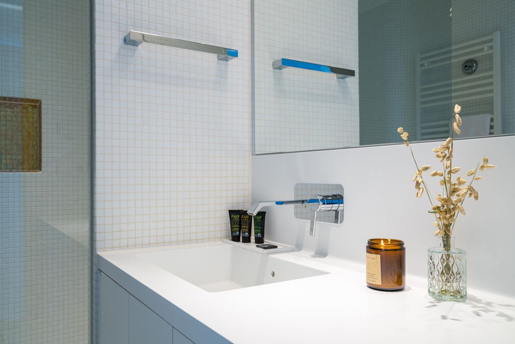 Thumb - Sleep Above the Skyline – Modern Decor Apartment for 4 in Vienna’s Philips Haus num - 26