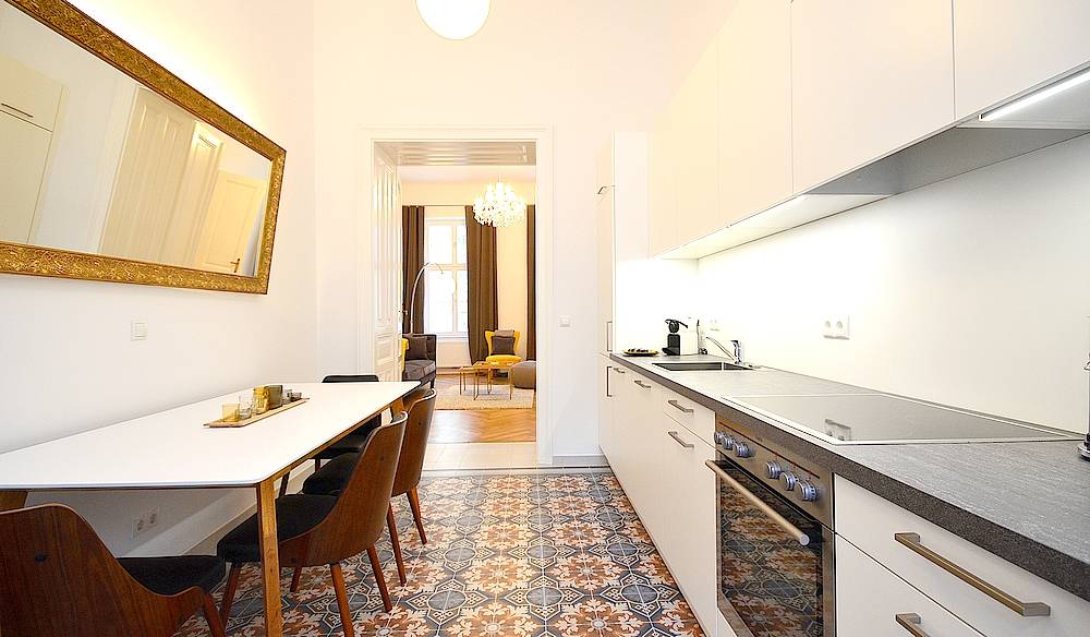 Thumb - 2-bedroom apartment in a lovely historic building nearby the famous Rochusmarkt num - 16