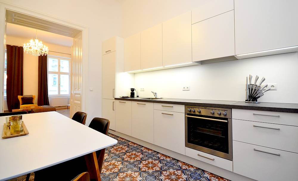 Thumb - 2-bedroom apartment in a lovely historic building nearby the famous Rochusmarkt num - 15