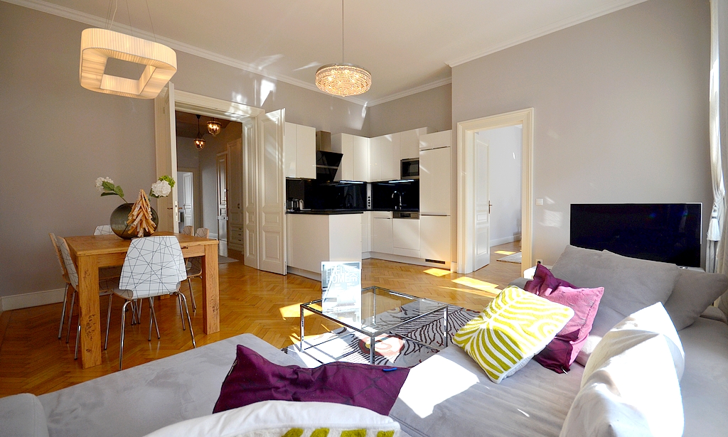 Thumb - Spacious and light-flooded apartment directly at Castle Belvedere