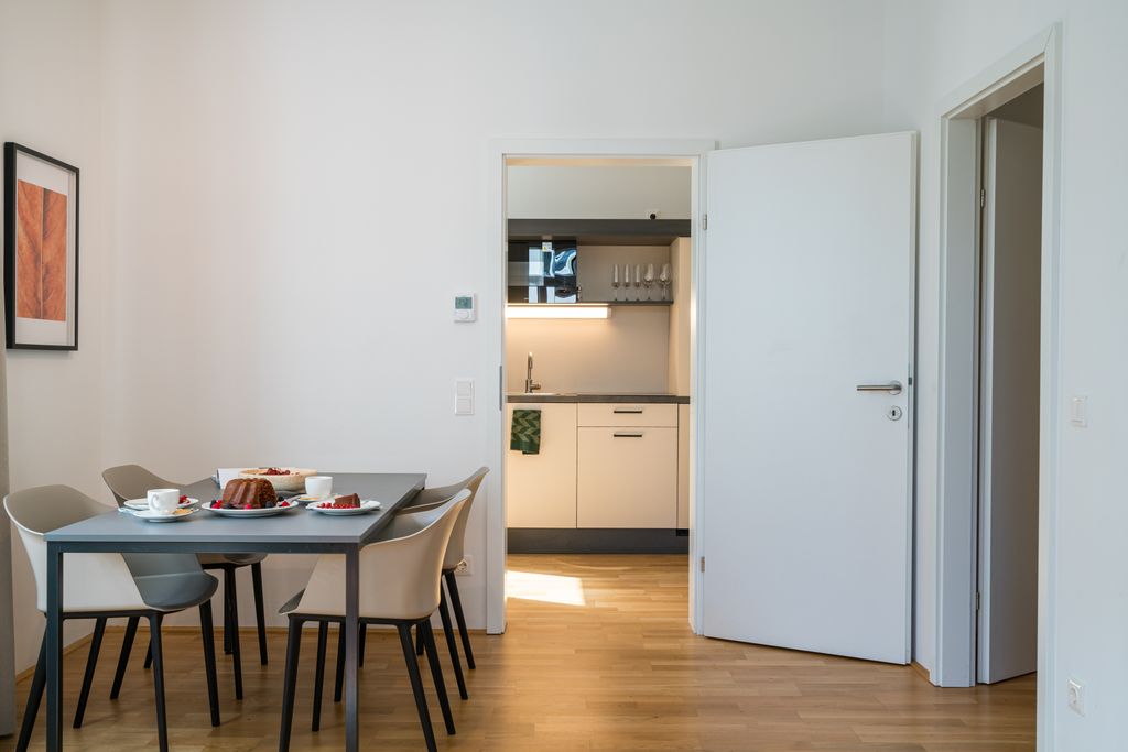 Thumb - Spacious 2-Bedroom Retreat in Tranquil  Alleyway right in the Beautiful 2nd District of Vienna num - 10