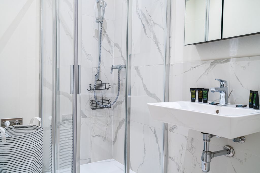 Thumb - Elegant apartment in an old building in Vienna - freshly renovated and furnished to a high standard num - 13