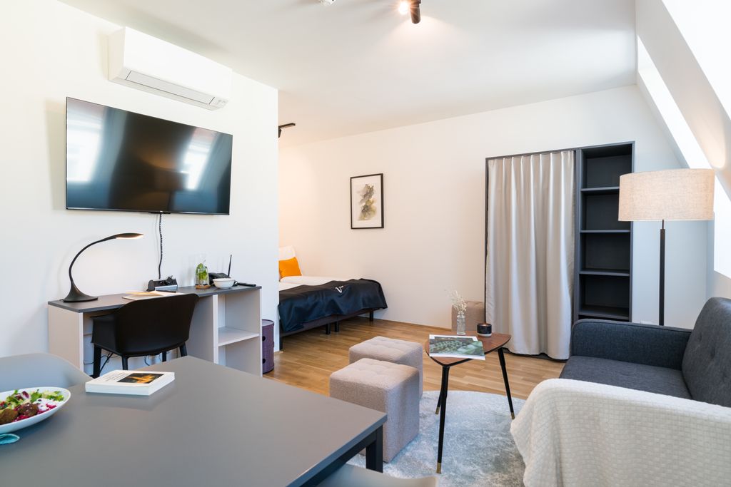 Thumb - Elegant apartment in an old building in Vienna - freshly renovated and furnished to a high standard num - 1