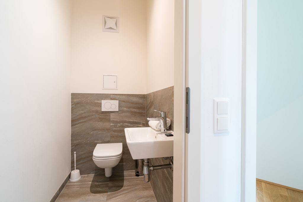 Thumb - Opulent Viennese Penthouse with Stunning City Views and space for 8 people - Near Messe Wien num - 40